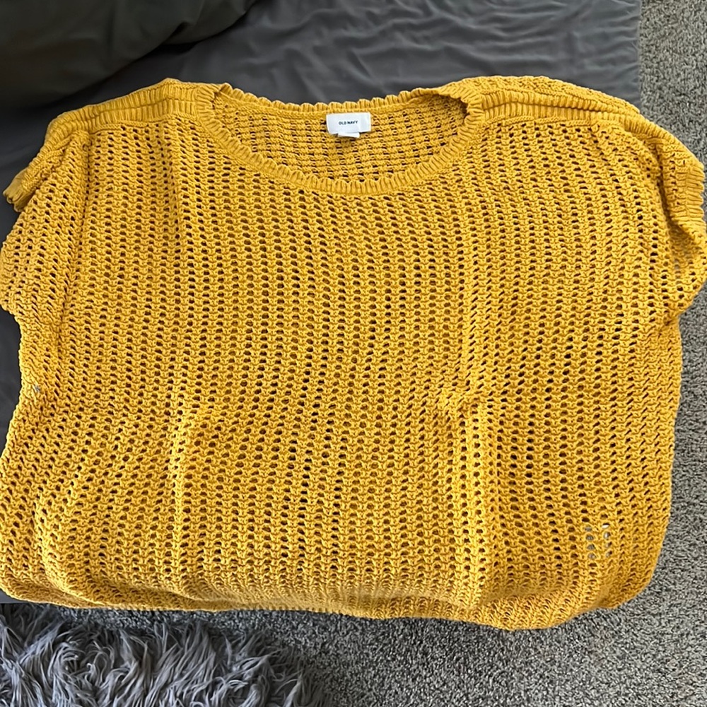 Mustard yellow sweater